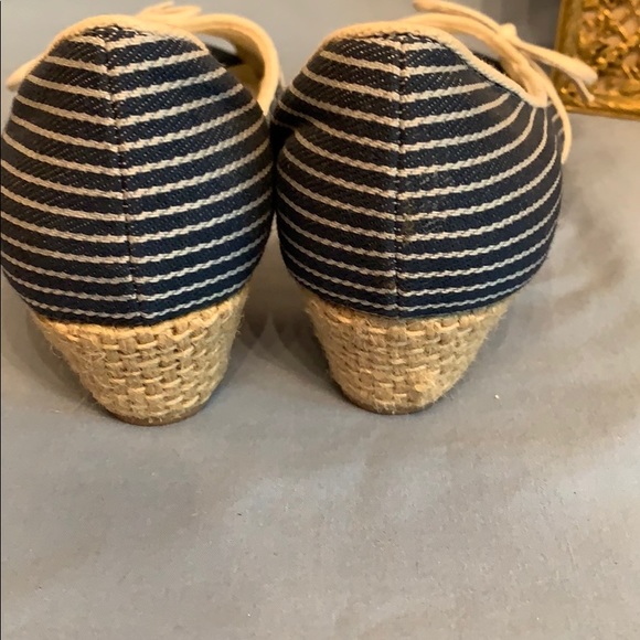 MUDD “Manuela” Open Toe Shoes size 6M Blue White - Picture 7 of 8